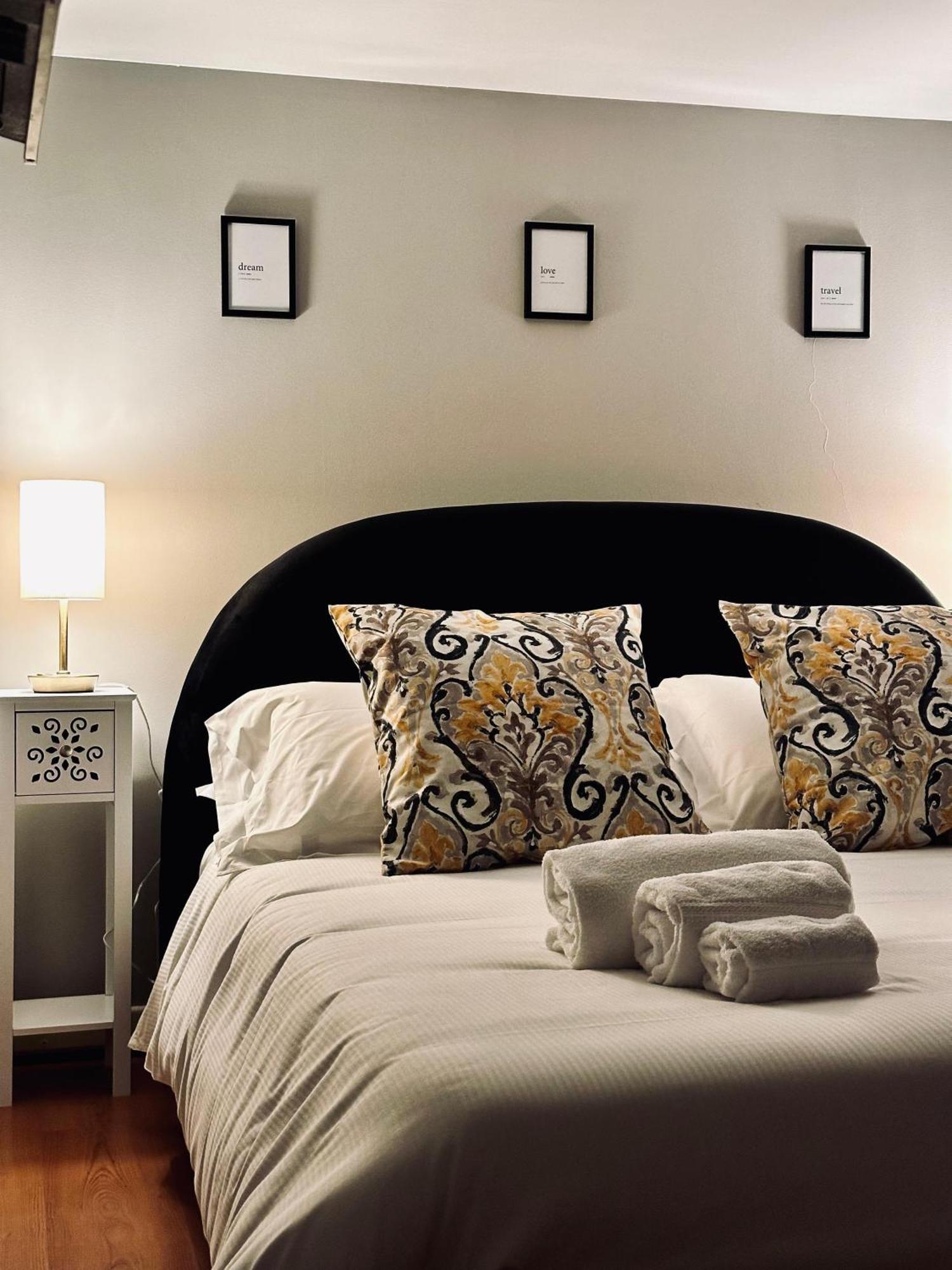 Nerino House, Elegante E Tranquillo Appartamento A 5 Minuti Dal Duomo Μιλάνο Εξωτερικό φωτογραφία