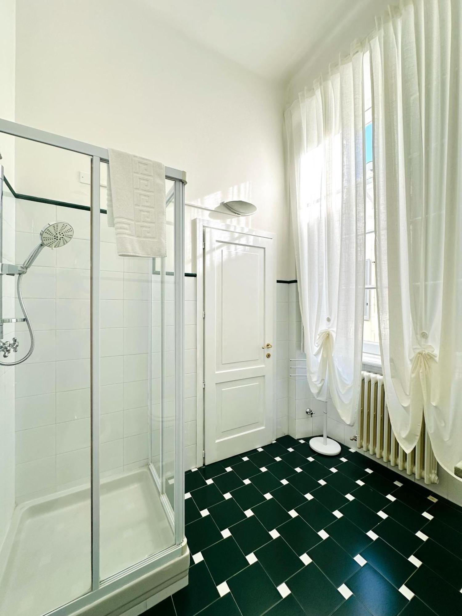 Nerino House, Elegante E Tranquillo Appartamento A 5 Minuti Dal Duomo Μιλάνο Εξωτερικό φωτογραφία